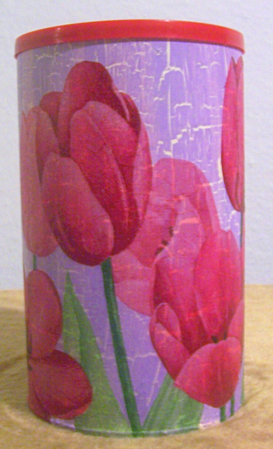 U-plechovka tulipán.JPG